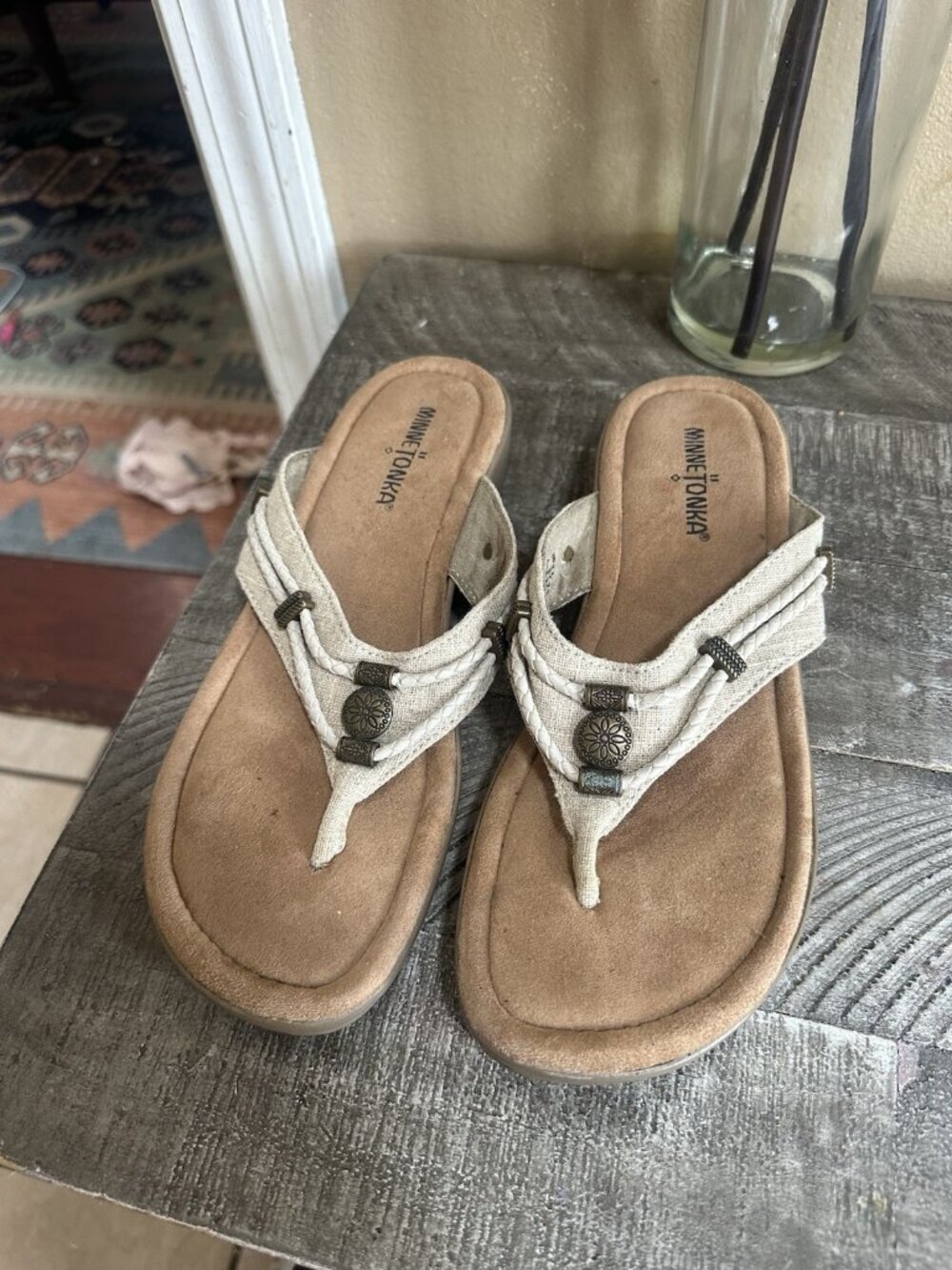 Minnetonka Women's  Comfort Slip-On Slide Sandal Size 9